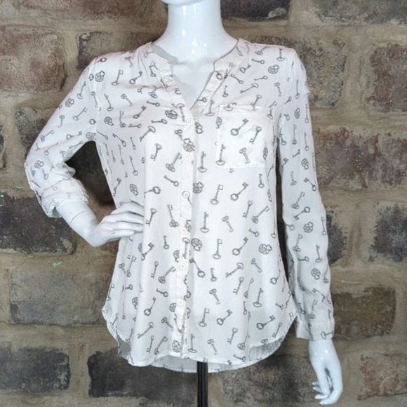 Per Se Blouse Key Print White Black Long Roll Sleeve Button Woman's‎ Size Medium - Picture 3 of 11